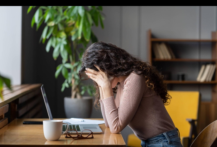 صورة مقال علامات الإرهاق الذهني وكيف تتعامل معها قبل أن يؤثر على حياتك