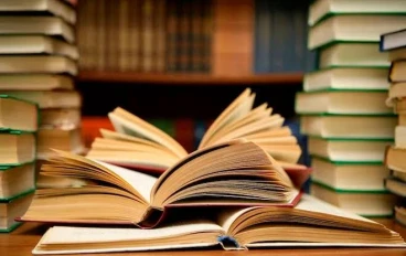 لماذا غابت القراءة؟ رحلة البحث عن المعرفة في عصر السرعة