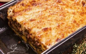 🍆🧀 مسقعة البشاميل -  وصفة شهية بالباذنجان واللحم وصوص البشاميل الكريمي