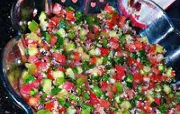 🥗❤️ سلطة الكينوا الحمراء بالرمان والنعناع - وصفة منعشة وصحية سهلة التحضير