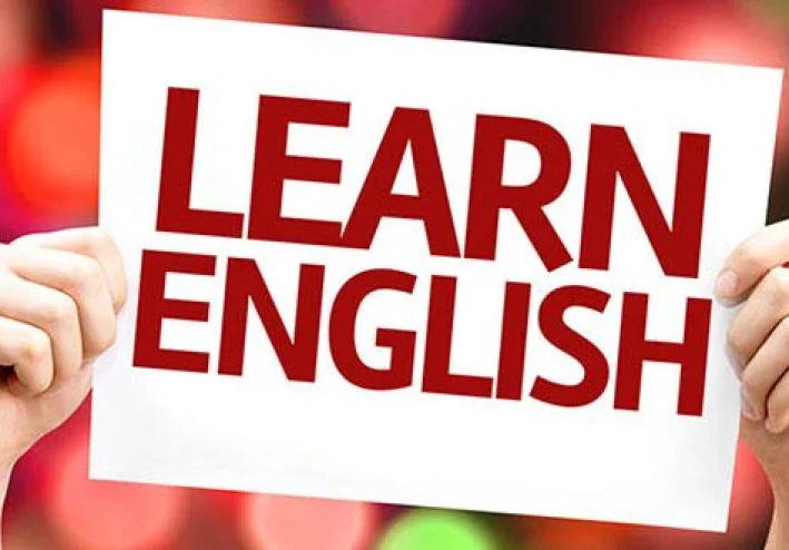 قناة zAmericanEnglish.. تقييم تفصيلي لمحتواها وترتيب الكورسات فيها