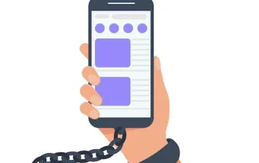 كيف تؤثر وسائل التواصل الاجتماعي على حياتنا اليومية؟
