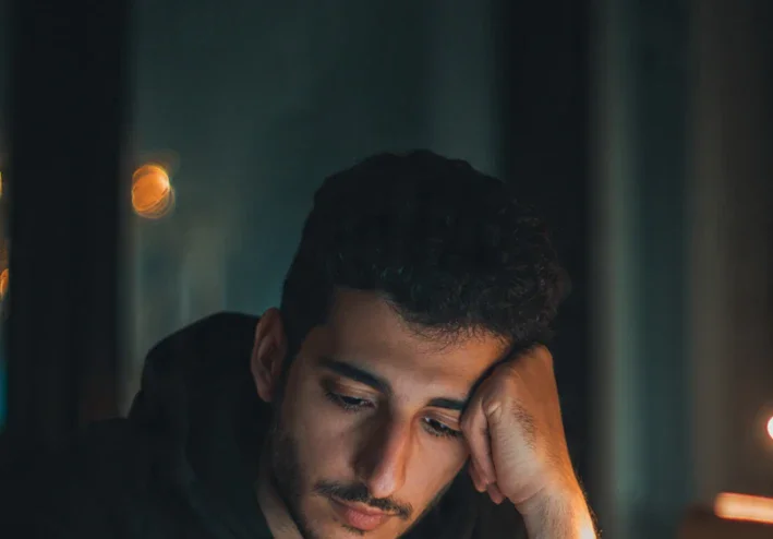7 أخطاء بتضيع وقتك وفلوسك وانت بتدور على شغل اونلاين - تجنبها