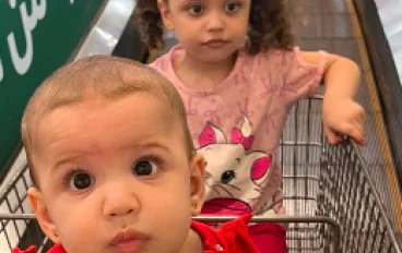 الأمومة بلا شبكة أمان: من يرعى الأم حين ترعى الجميع؟