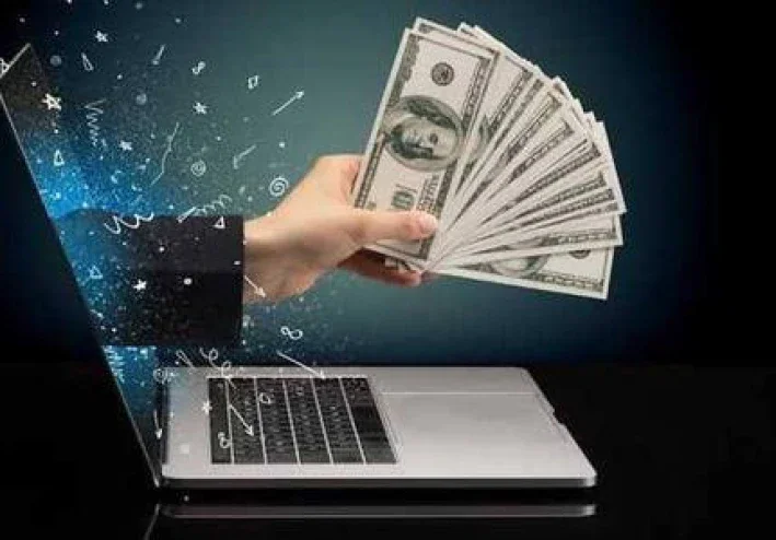 ٦ طرق حقيقية للربح من الإنترنت من غير ما تحتاجي رأس مال كبير