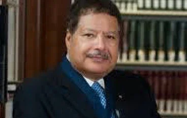 أحمد زويل: الثورة المفهومية في كيمياء الفيمتو والتصوير رباعي الأبعاد