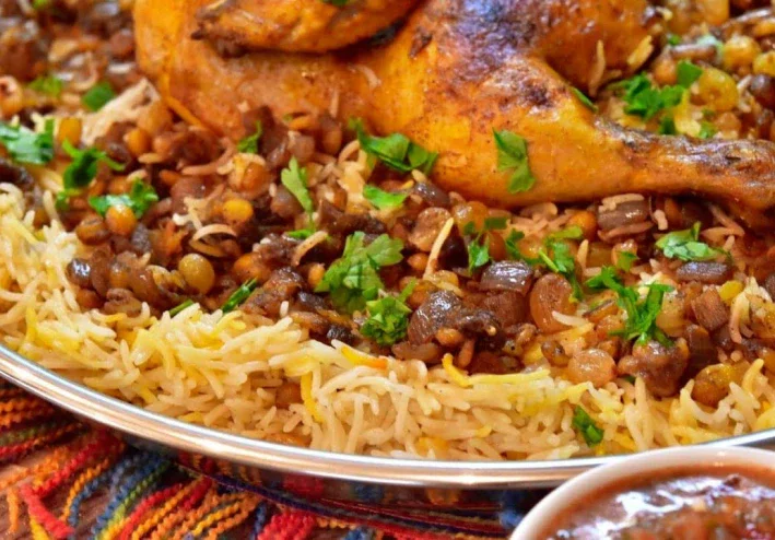 طريقة عمل مجبوس الدجاج الكويتي الأصلي على أصوله بخطوات سهلة