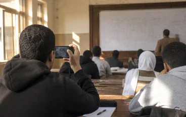 كيف تستخرج القوانين من صورة السبورة أو الدفتر بالذكاء الاصطناعي دون نسخ يدوي