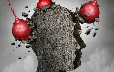الصداع الذي لا يشبه صداعك: متى يتحول الألم إلى إنذار طبي؟