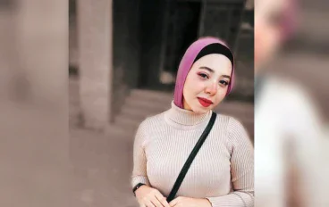 الفنانة شهد عبدالدايم تبدع في رسوماتها بأقلام الحبر والجاف