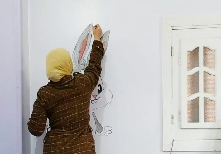 مروة ناصر .. فنانة تبتكر عالمها الخاص بأعمالها الفنية