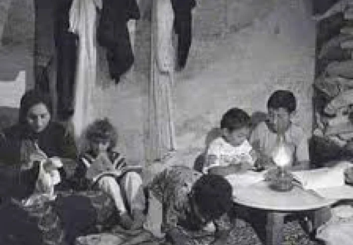 حنين الذكريات   الزمن الجميل: ذكريات تُضيء الحاضر