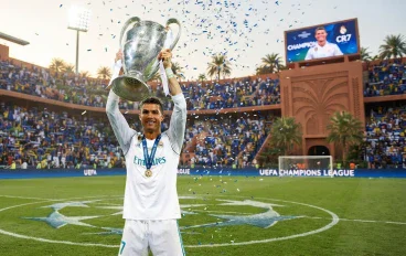 CR7: ملحمة أسطورة من فقر ماديرا إلى قمة المجد العالمي**