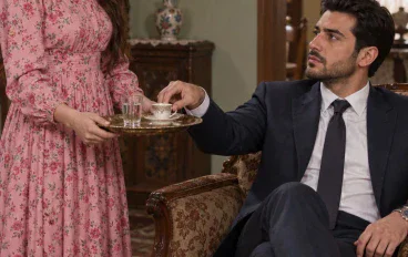 حكاية نغم وشريف كامله  ملك إبراهيم