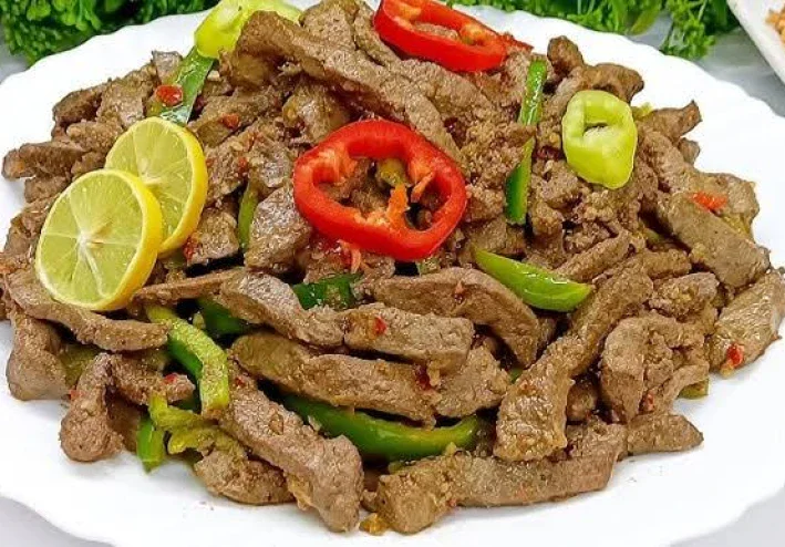 الكبدة الإسكندراني.. طريقة تحضيرها وأسرار الطعم المميز