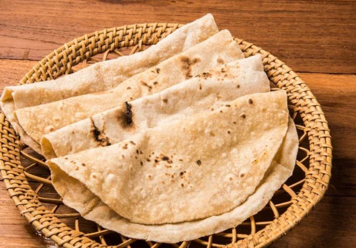 طريقة عمل العيش السوري في البيت بسهولة