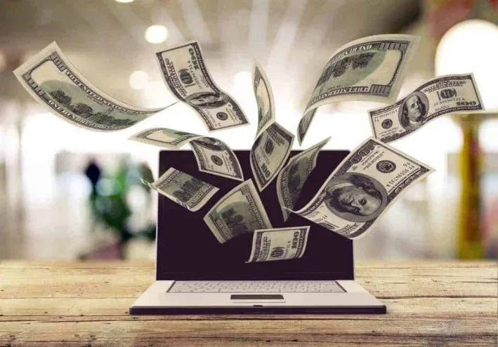 الربح من الإنترنت: دليلك الشامل لبناء دخل حقيقي من المنزل