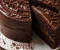 طريقة عمل كيكة الشوكولاتة الهشة والطرية.. سر القوام المثالي وصوص الشوكولاتة الغني 🍫🍰