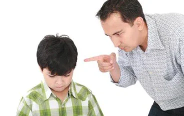 كيف تتعامل مع الشخص النرجسي؟ عندما يكون الأب هو الشخص الذي يستنزفك