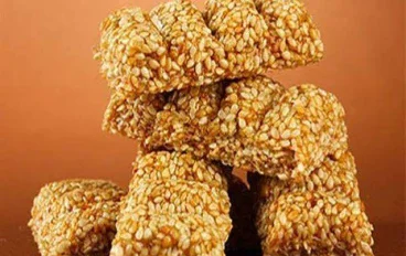 🍯🌾 حلاوة السمسمية المقرمشة - وصفة تقليدية سهلة بمكونات بسيطة