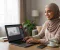كيف تربح من تقديم خدمات صغيرة باستخدام الذكاء الاصطناعي؟ 5 أفكار عملية يمكنك تنفيذها من المنزل
