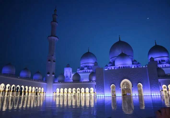 إنما يهابك الناس على قدر هيبتك لله