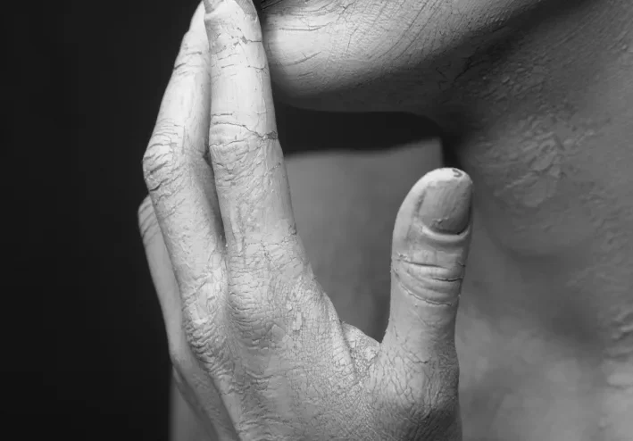 تأثير الشتاء على البشرة وأفضل طرق العناية بها