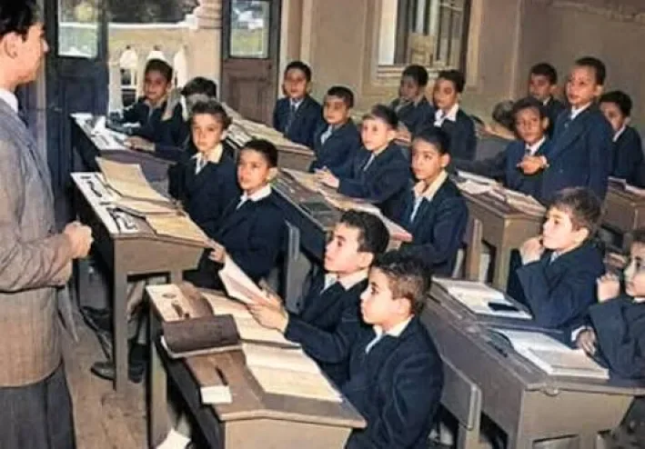 على أيامنا.. كنا نذهب للمدرسة هرباً من البيت، والآن يهربون من المدرسة إلى "السايبر"!