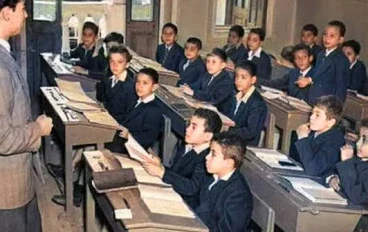  على أيامنا.. كنا نذهب للمدرسة هرباً من البيت، والآن يهربون من المدرسة إلى "السايبر"!
